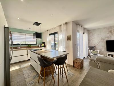 Maison - 89 m² - 4 pièces