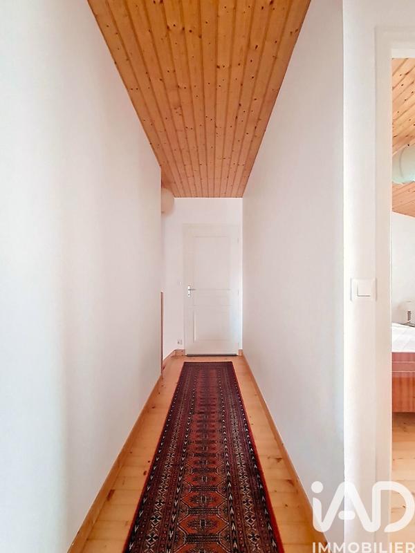 Maison - 275 m² - 11 pièces