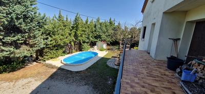 Maison - 238 m² - 9 pièces