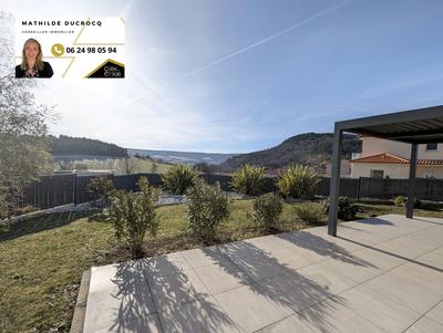 Villa - 146 m² - 8 pièces