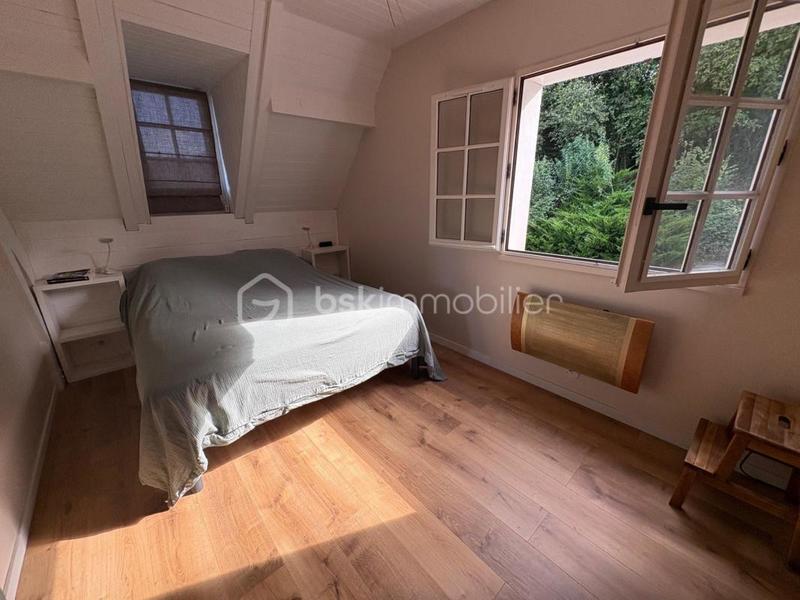 Maison traditionnelle - 117 m² - 5 pièces