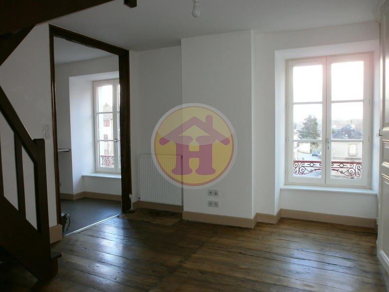 Appartement - 90 m² - 4 pièces