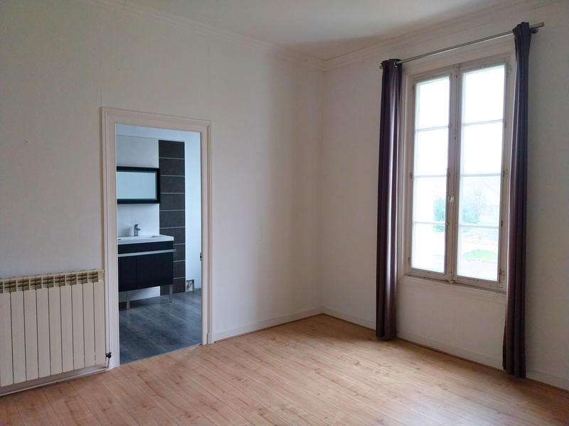 Maison - 264 m² - 9 pièces