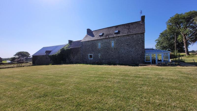 Maison - 152 m² - 6 pièces