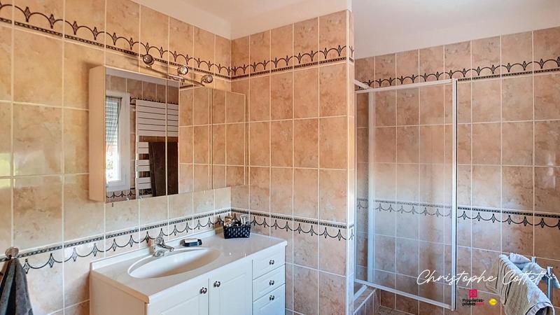 Maison - 295 m² - 8 pièces