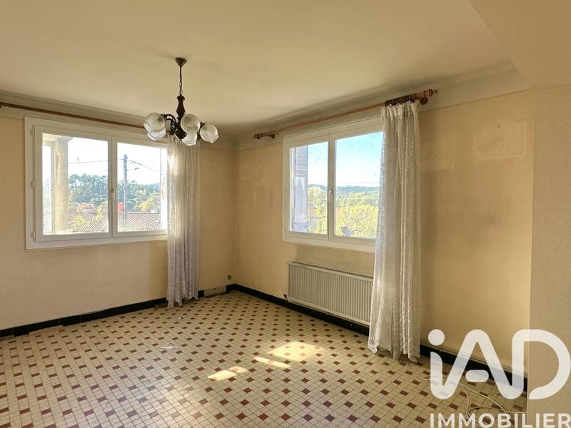 Maison - 90 m² - 5 pièces