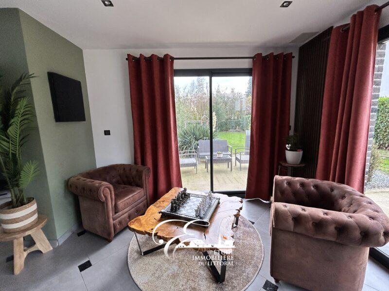 Maison - 299 m² - 9 pièces