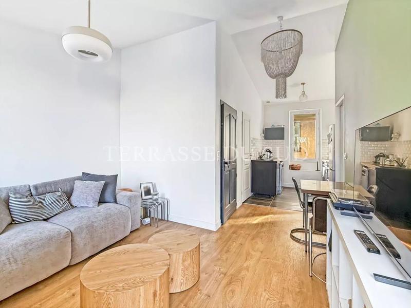 Immeuble - 183 m² - 10 pièces