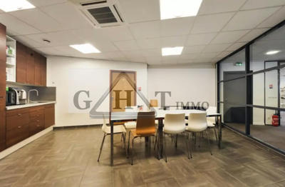 Bureau - 600 m²