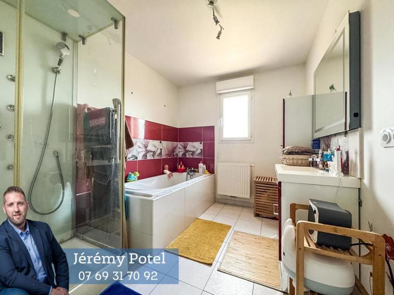 Maison - 110 m² - 4 pièces