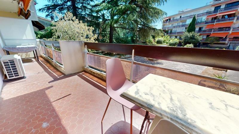 Appartement - 105 m² - 4 pièces