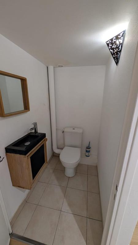 Local commercial - 75 m² - 4 pièces