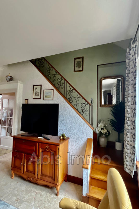 Maison - 143 m² - 6 pièces