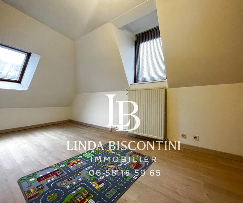 Maison - 145 m² - 9 pièces