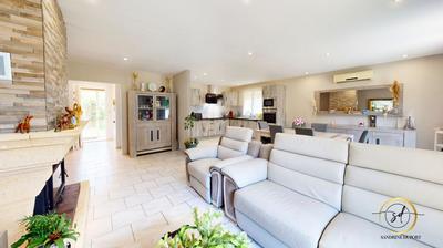 Maison - 166 m² - 7 pièces