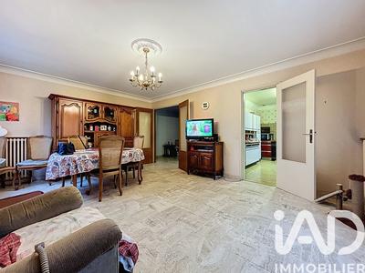 Maison - 141 m² - 8 pièces