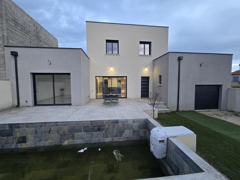 Maison contemporaine - 137 m² - 5 pièces