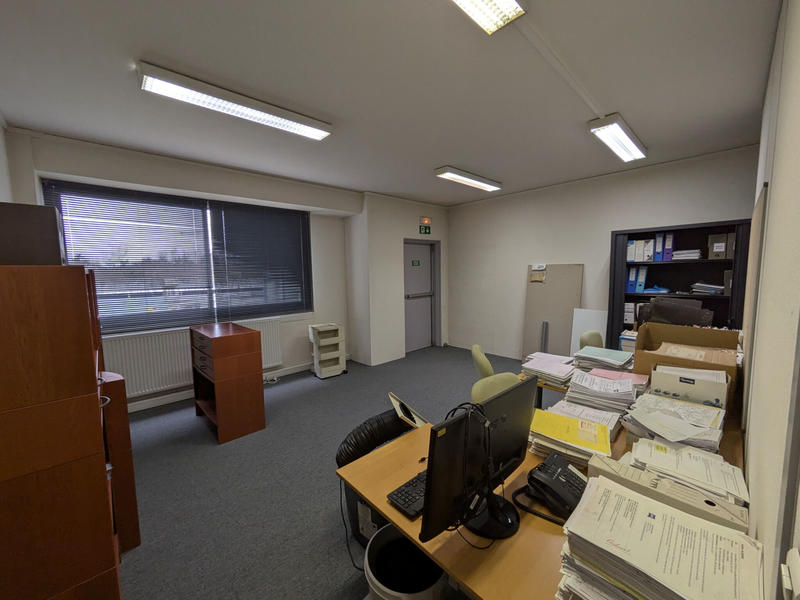 Bureau - 223 m² - 7 pièces