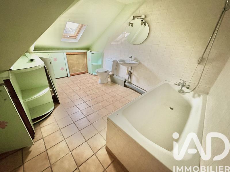 Maison - 104 m² - 5 pièces