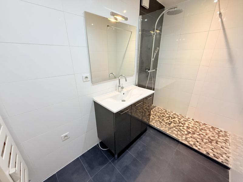 Appartement - 81 m² - 3 pièces