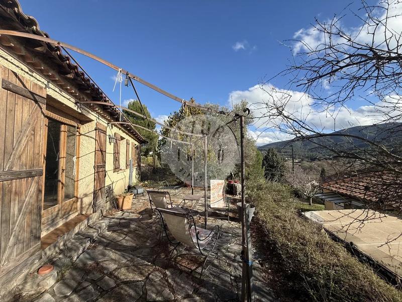 Maison - 117 m² - 5 pièces