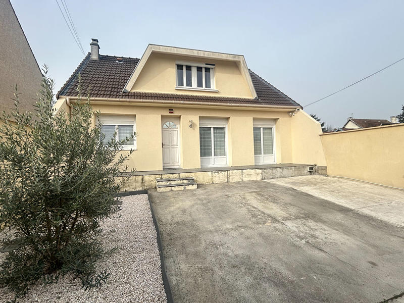 Maison - 122 m² - 5 pièces