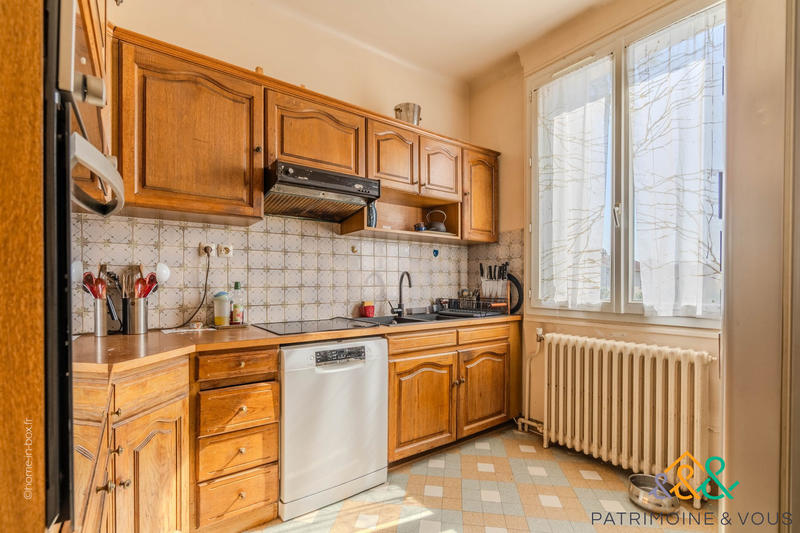 Maison traditionnelle - 150 m² - 7 pièces