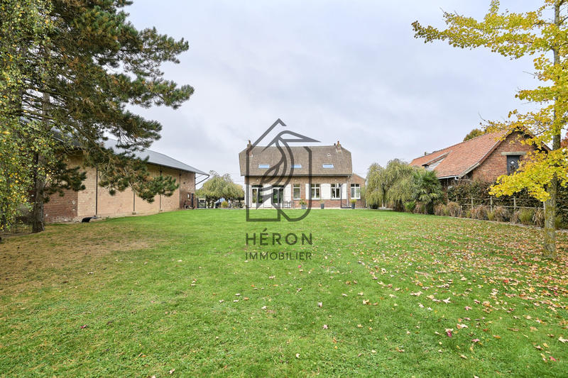 Ferme - 293 m² - 8 pièces