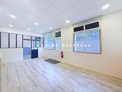 Local d'activités - 53 m² - 3 pièces