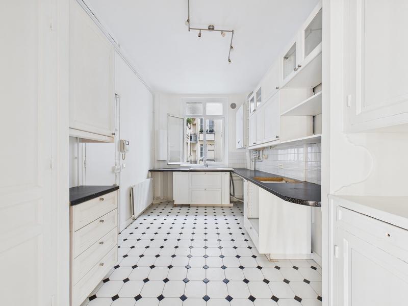 Appartement - 142 m² - 5 pièces