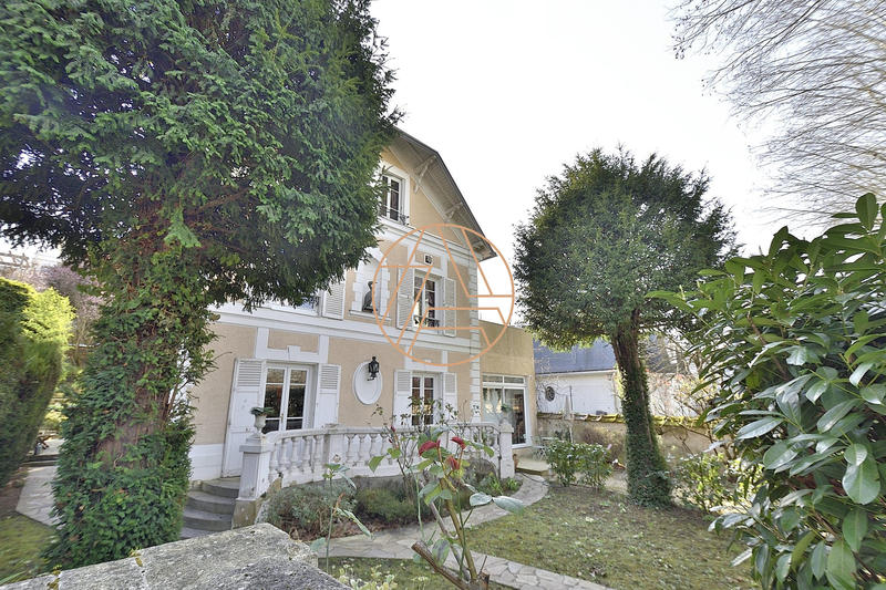 Maison ancienne - 200 m² - 8 pièces