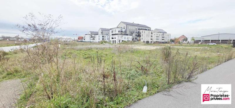 Terrain constructible - 1 956 m²