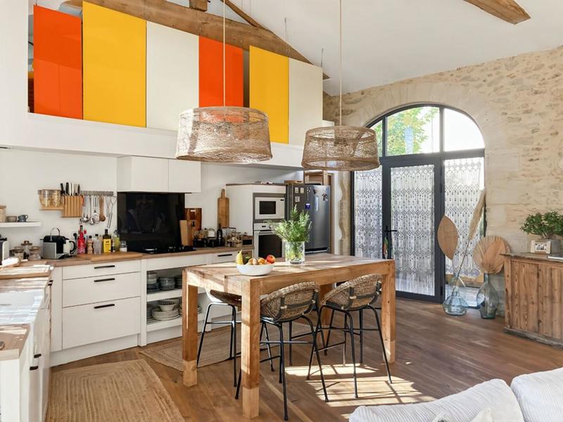 Demeure - 250 m² - 8 pièces