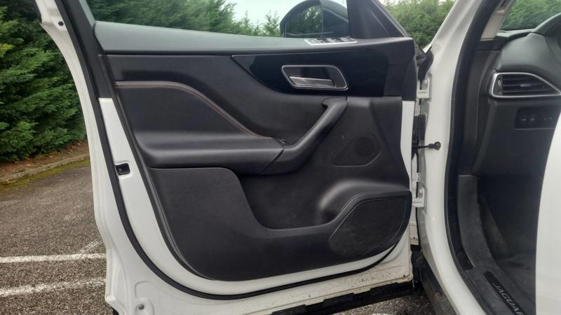 Jaguar F-Pace 2.0d 180 Bva8 Prestige - Automatique