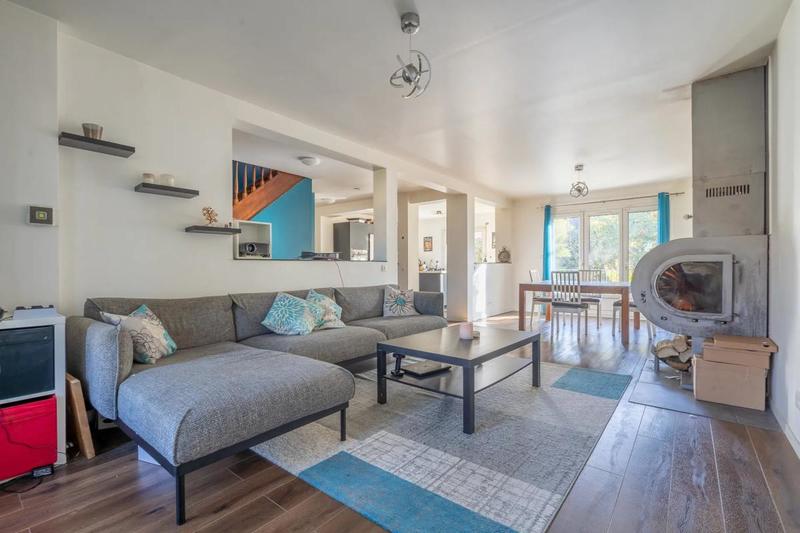 Maison - 177 m² - 7 pièces