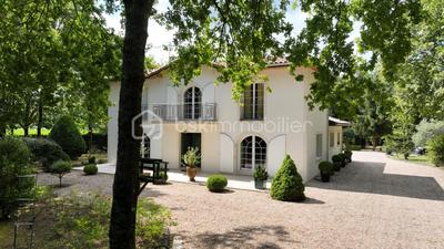 Maison de maîtres - 206 m² - 6 pièces