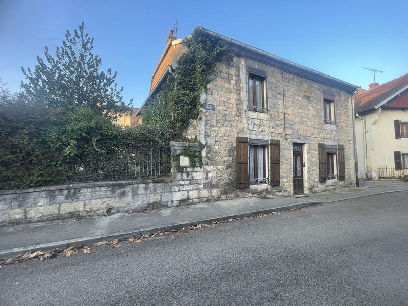 Maison - 120 m² - 4 pièces