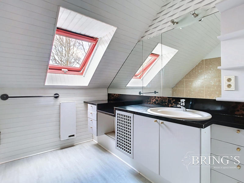 Maison - 162 m² - 6 pièces