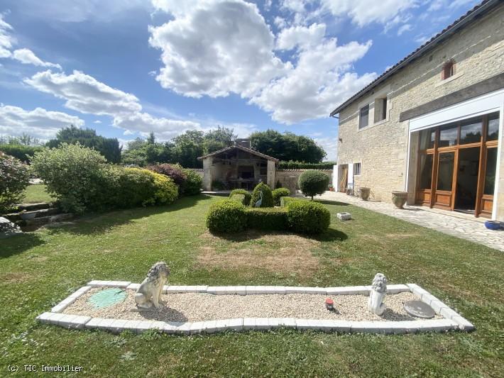 Gîte - 252 m² - 5 pièces
