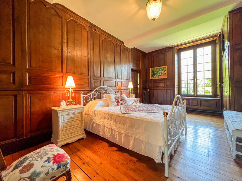 Manoir - 245 m² - 8 pièces