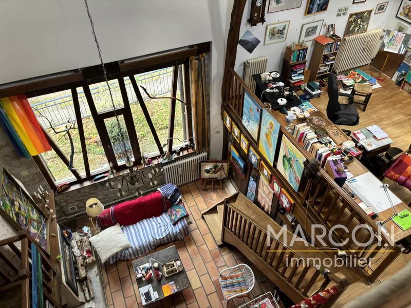 Propriété - 225 m²