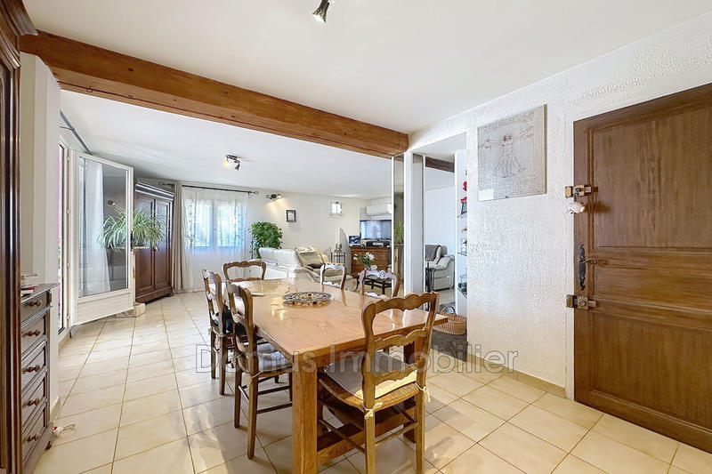 Appartement - 93 m² - 3 pièces