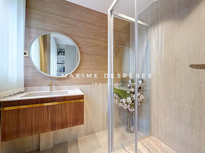 Appartement - 110 m² - 4 pièces