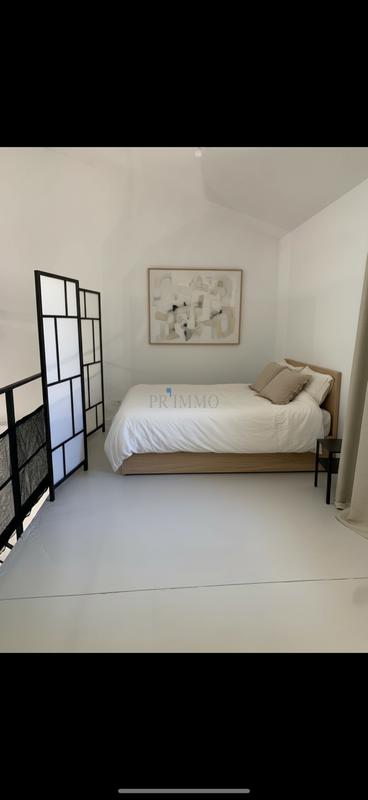 Loft - 130 m² - 5 pièces