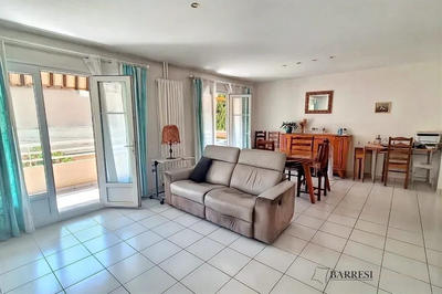 Appartement - 81 m² - 4 pièces