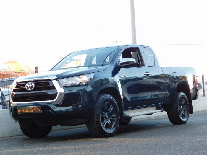 Toyota Hilux 2.8 d-4d X-Tra Cabine Legende 4wd Bva Rc21
