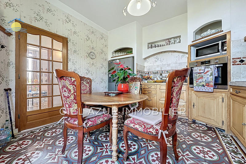 Maison - 133 m² - 6 pièces