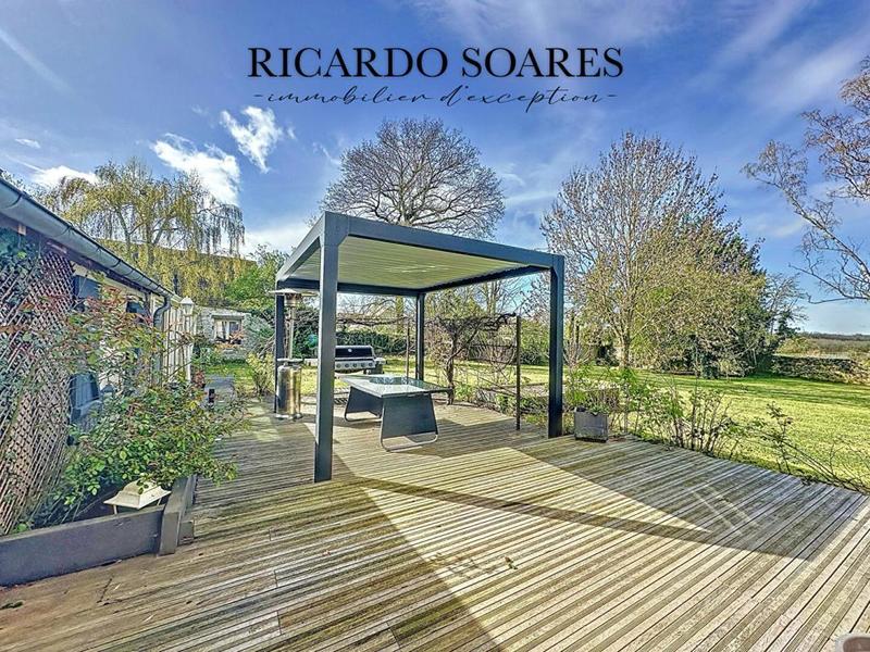 Demeure - 500 m² - 10 pièces