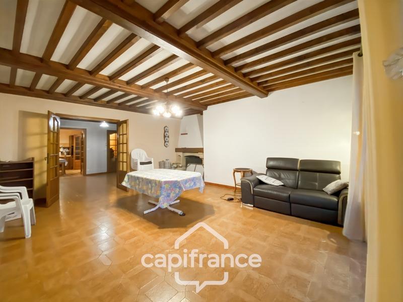 Maison en pierre - 229 m² - 8 pièces