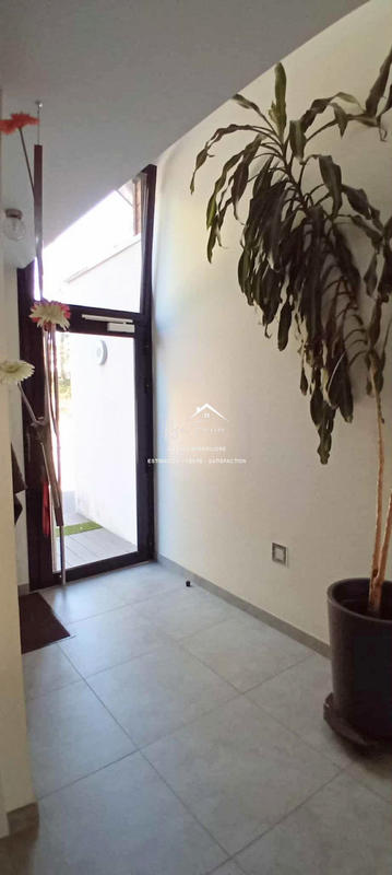 Maison contemporaine - 183 m² - 7 pièces